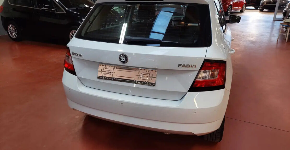 Skoda Fabia 1.0i Ambition * Park Sensor * Garantie complet
