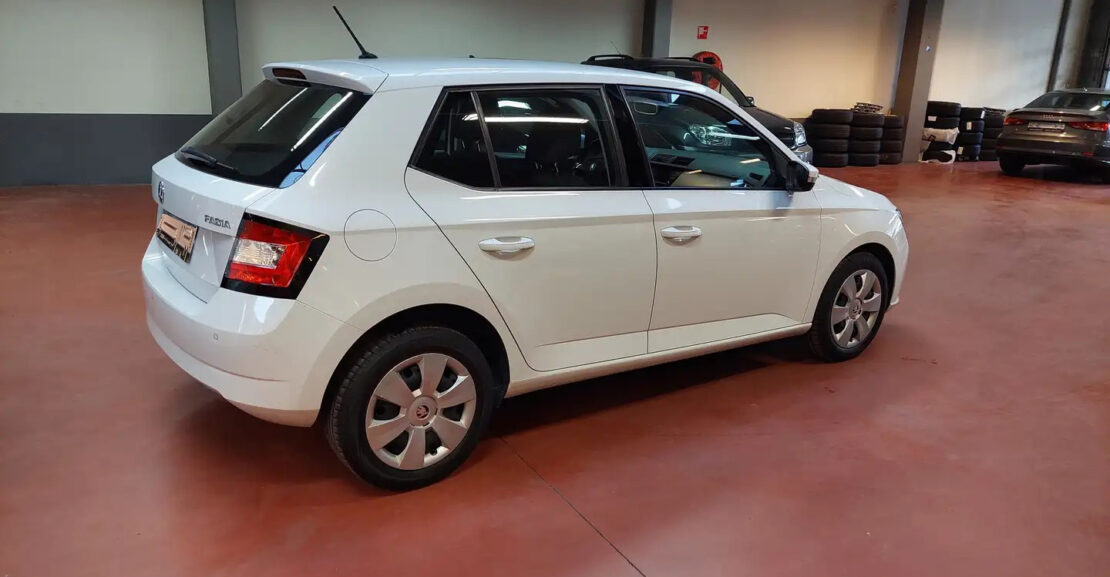 Skoda Fabia 1.0i Ambition * Park Sensor * Garantie complet