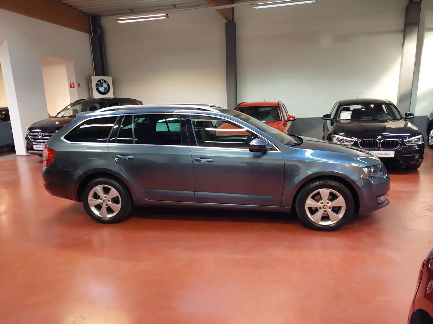 Skoda Octavia 1.6 TDi Style / NAVI + XENON + CAMERA + KeyLessGO