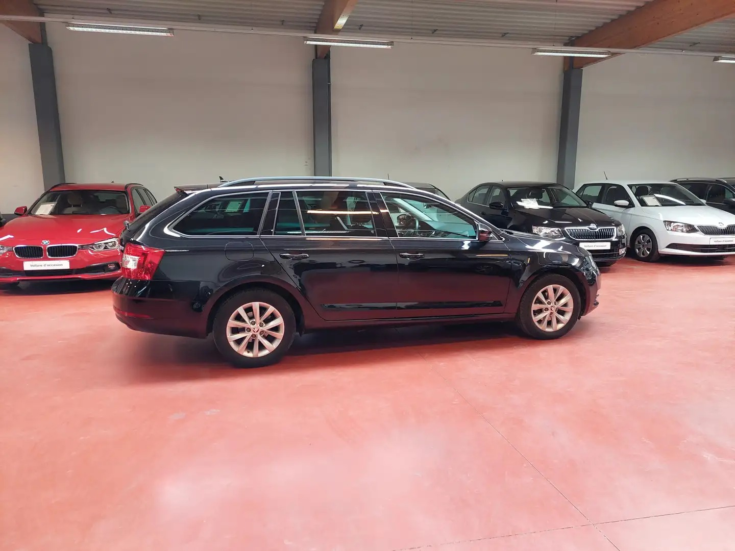 Skoda Octavia 1.6 TDi * NAVI + CAMERA * Garantie