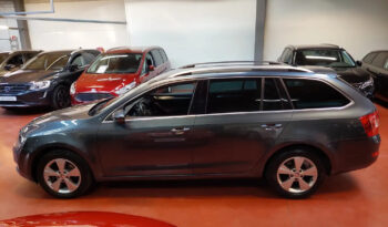 Skoda Octavia 1.6 TDi Style / NAVI + XENON + CAMERA + KeyLessGO complet