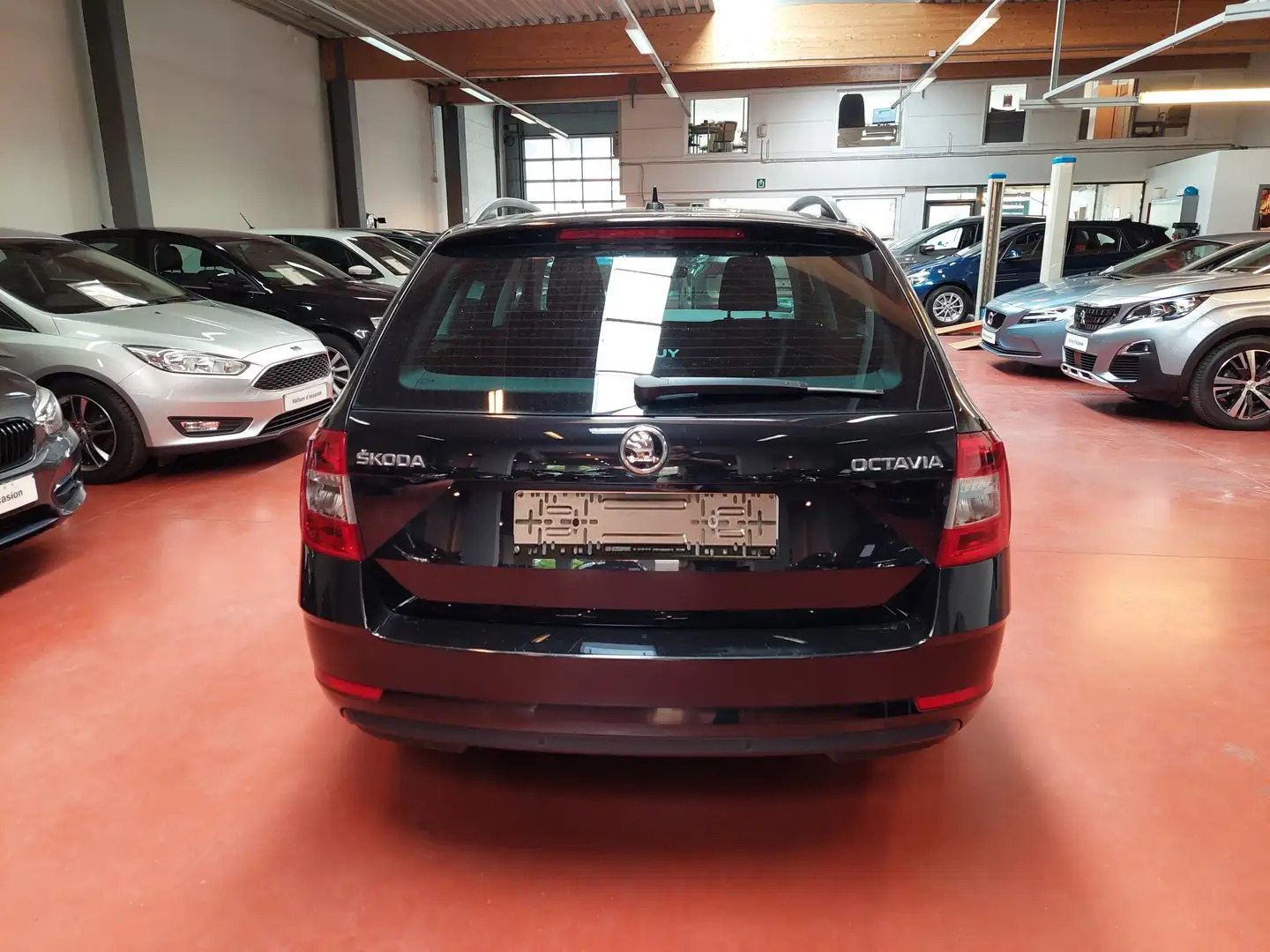 Skoda Octavia 1.6 TDi * NAVI + CAMERA * Garantie