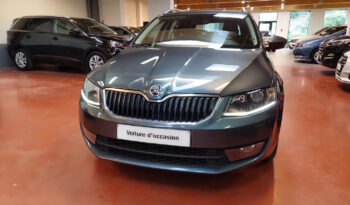 Skoda Octavia 1.6 TDi Style / NAVI + XENON + CAMERA + KeyLessGO complet