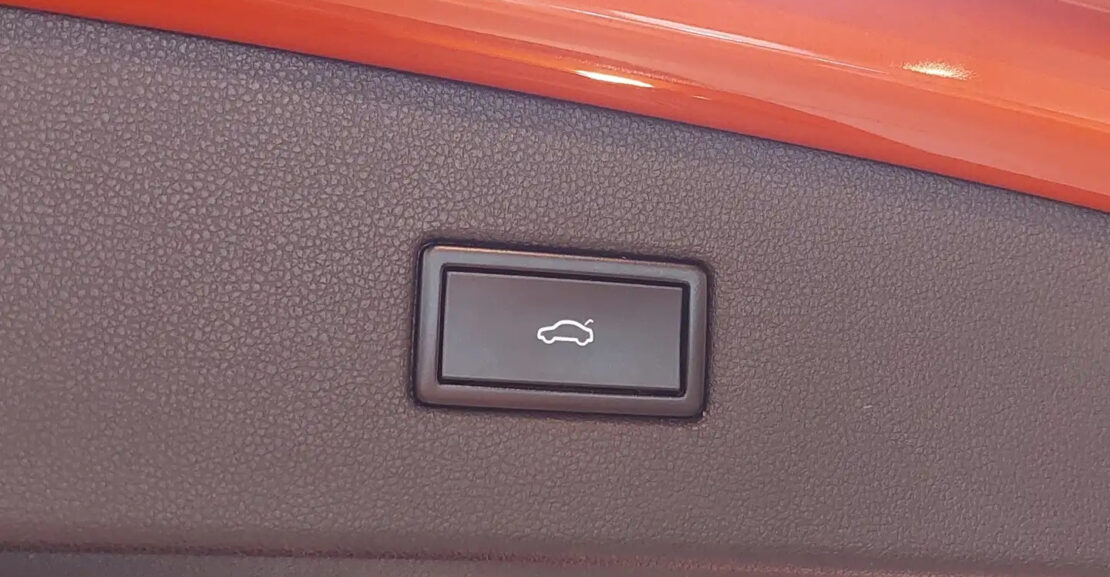 Volkswagen Tiguan 2.0 TDi * PANO * CUIR * CAMERA 360 * Garantie complet