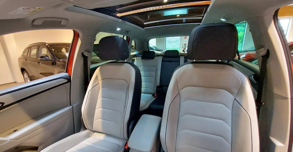 Volkswagen Tiguan 2.0 TDi * PANO * CUIR * CAMERA 360 * Garantie complet