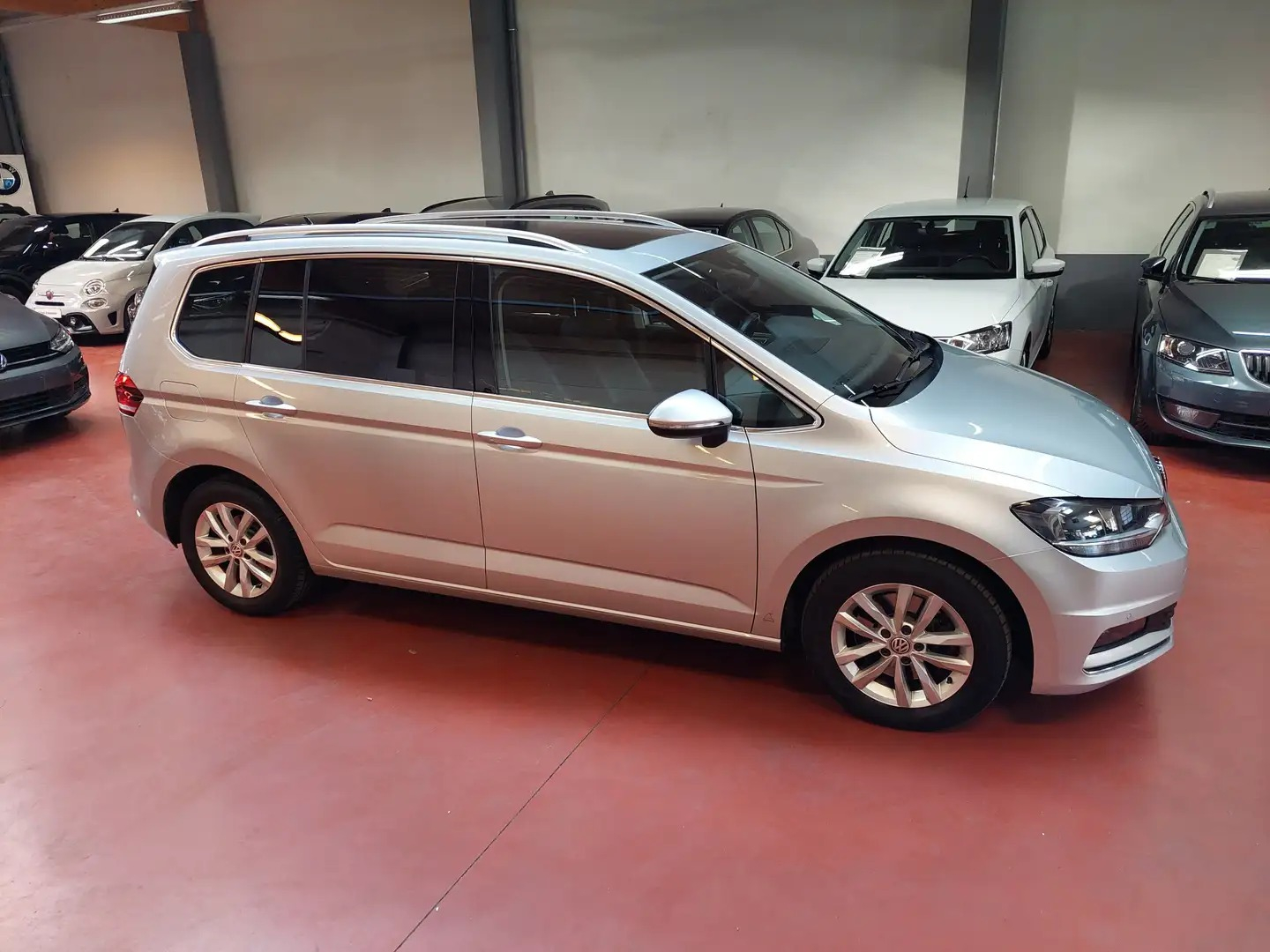 Volkswagen Touran 1.6 TDi * DSG * FULL OPTIONS ! Garantie