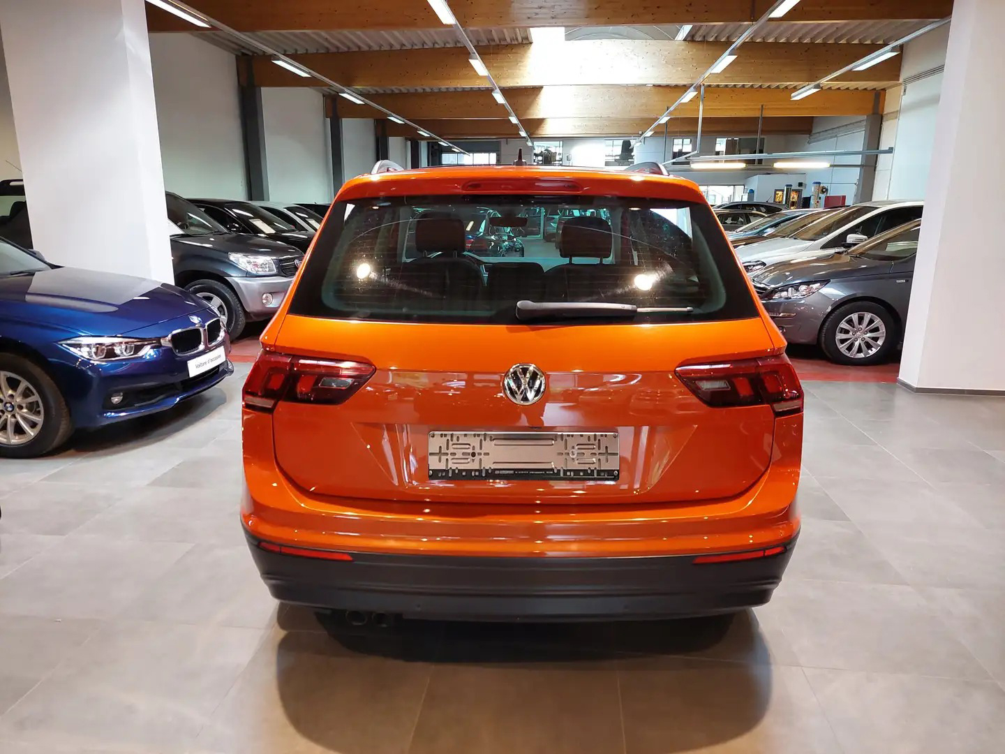 Volkswagen Tiguan 2.0 TDi * PANO * CUIR * CAMERA 360 * Garantie