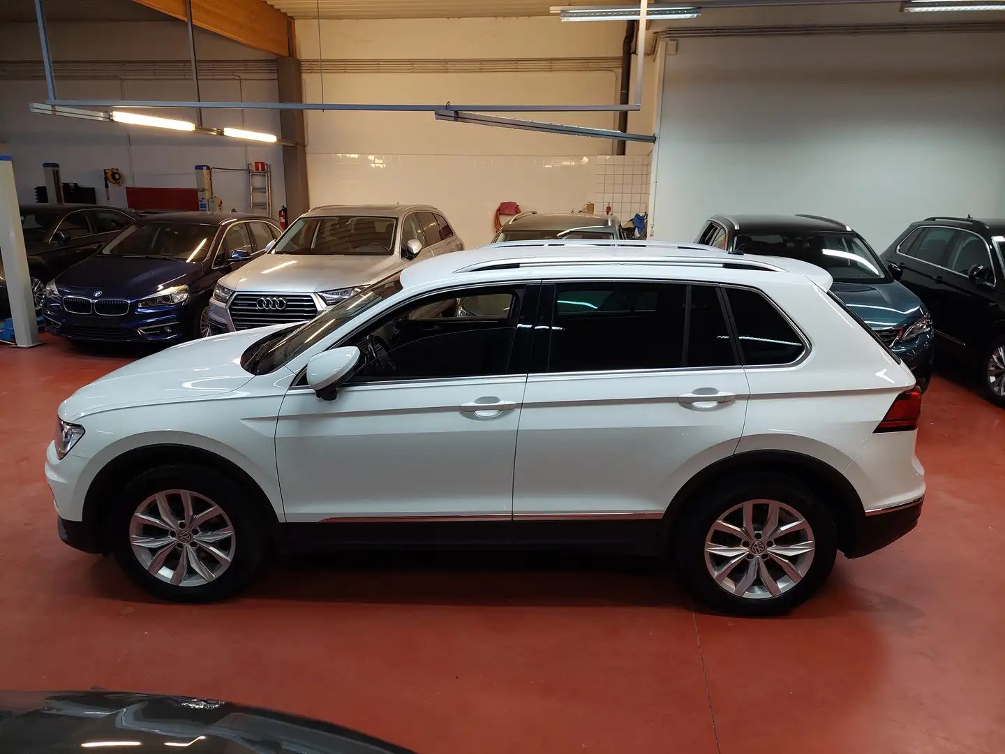 Volkswagen Tiguan 2.0TDi + 4Motion + Highline + Virtual + LED