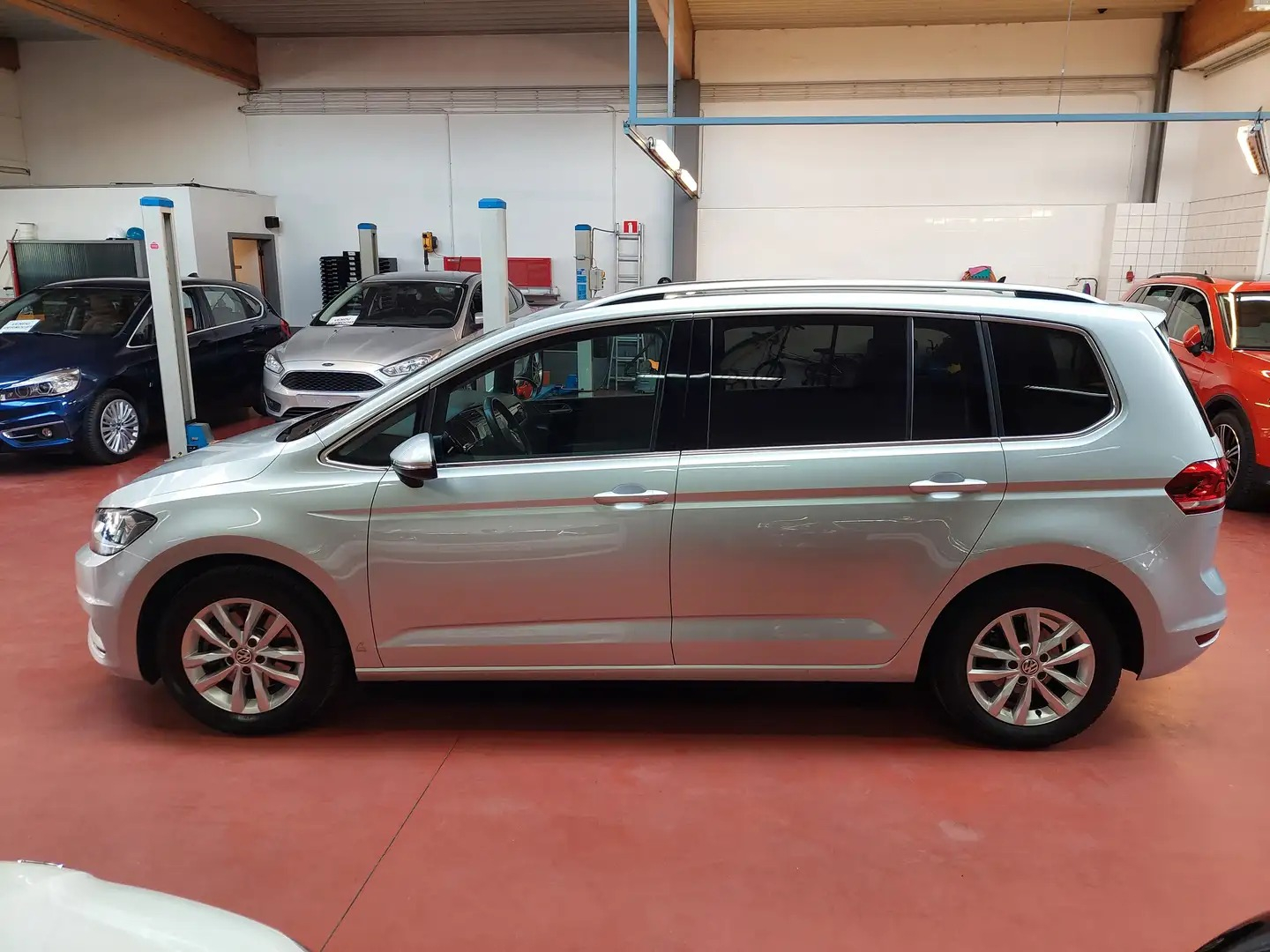 Volkswagen Touran 1.6 TDi * DSG * FULL OPTIONS ! Garantie