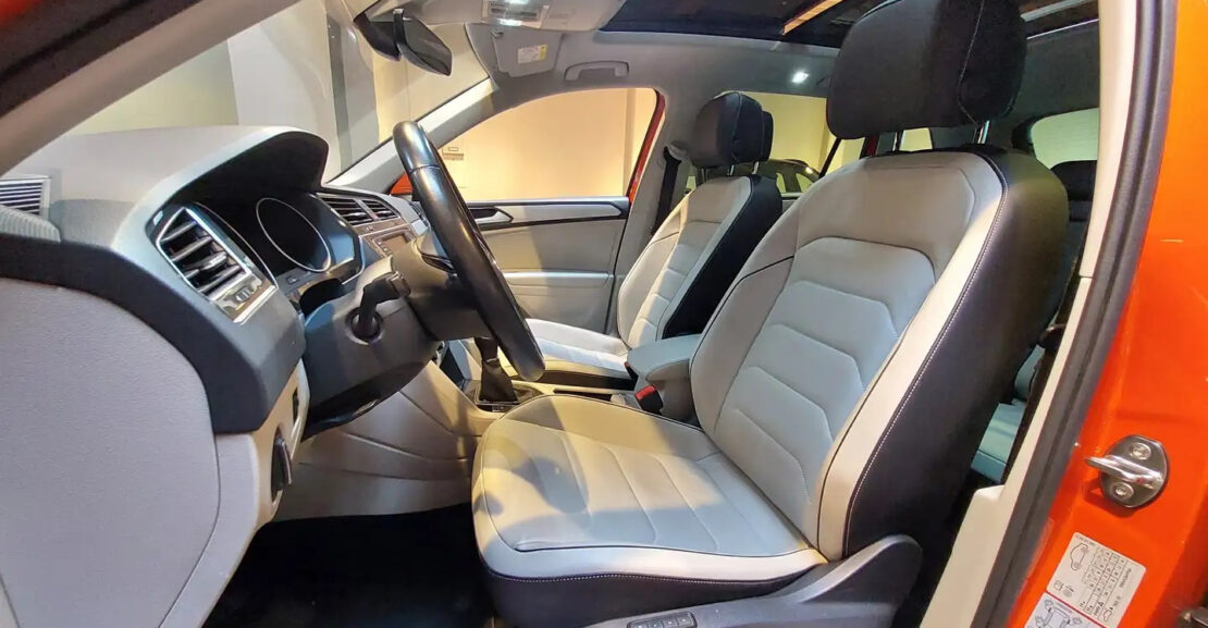 Volkswagen Tiguan 2.0 TDi * PANO * CUIR * CAMERA 360 * Garantie complet