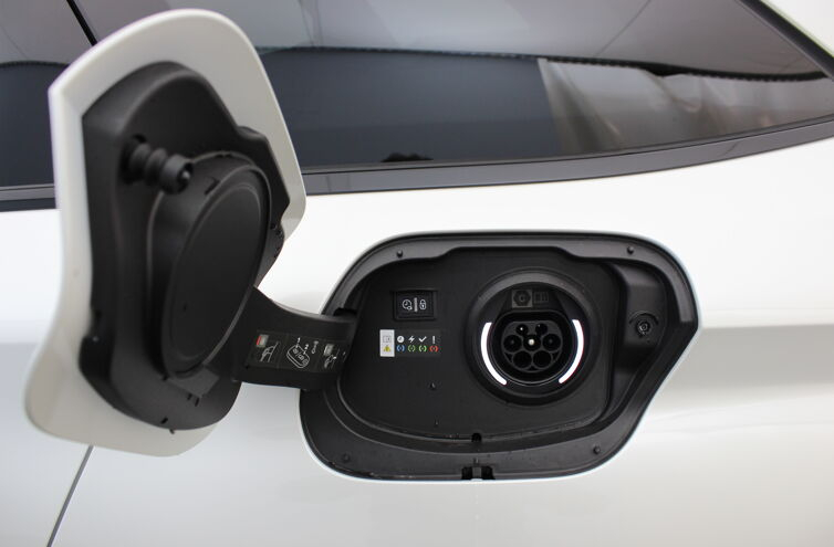 PEUGEOT 308 SW Nouvelle PHEV 225 e-EAT8 GT Pack