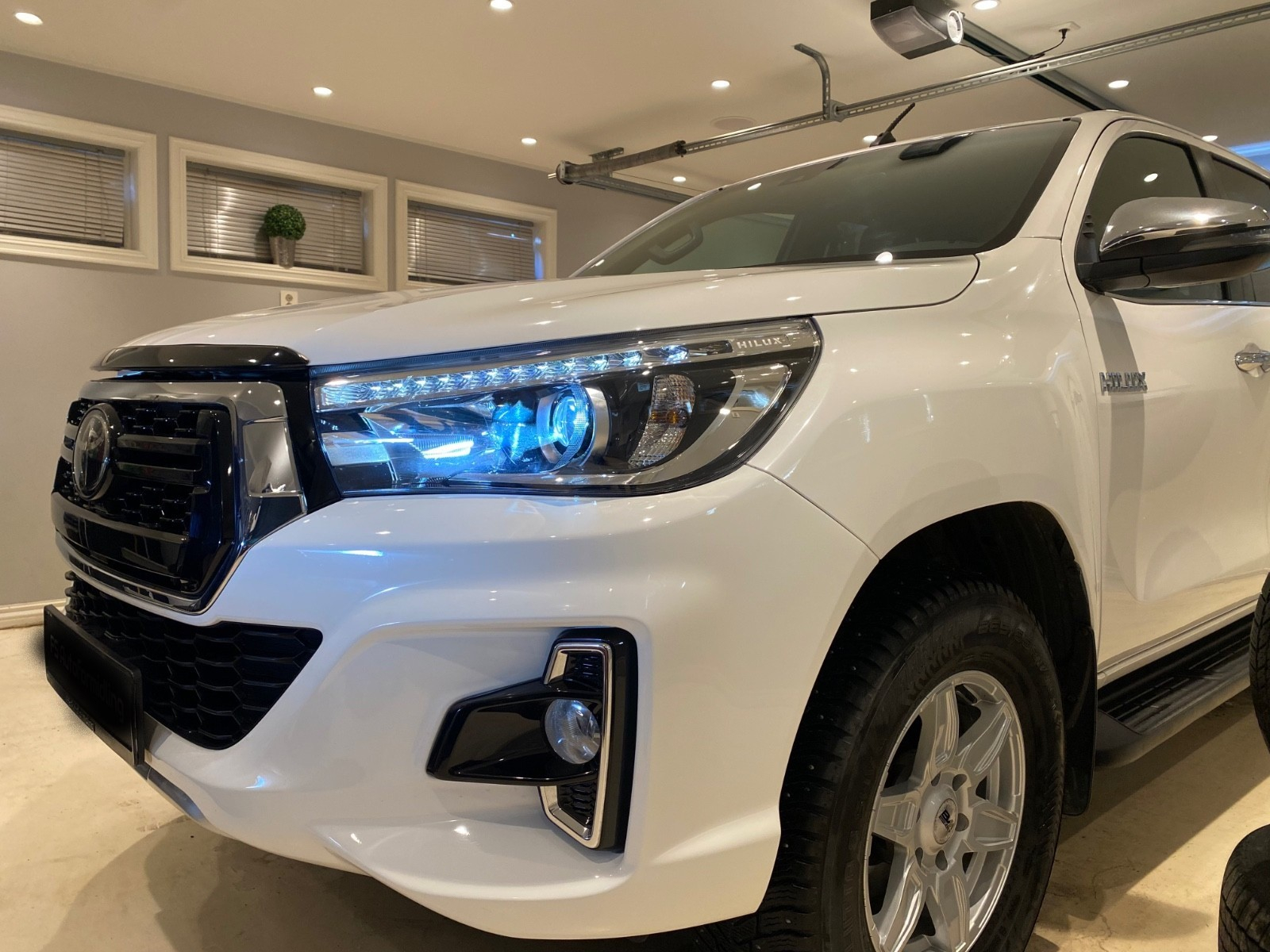 Toyota Hilux D-4D/2.4/150CH/ double cabine