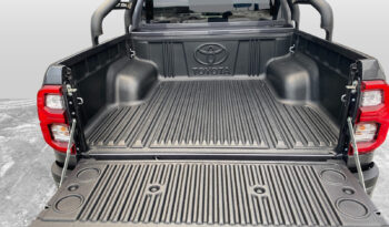 Toyota HiLux 2.8 204 ch X-Cab 4WD complet