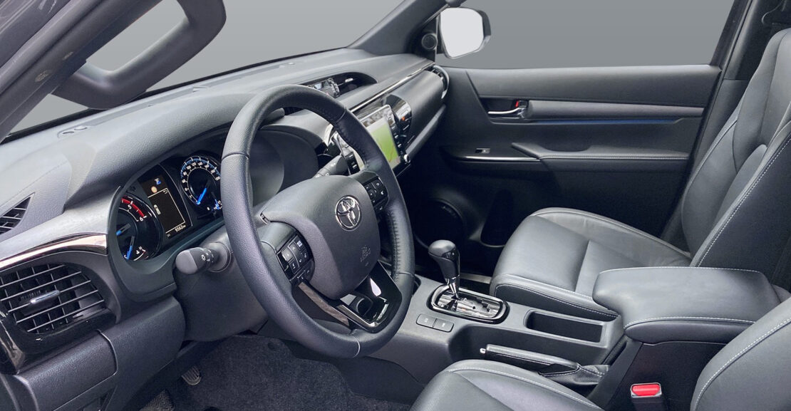 Toyota HiLux 2.8 204 ch X-Cab 4WD complet