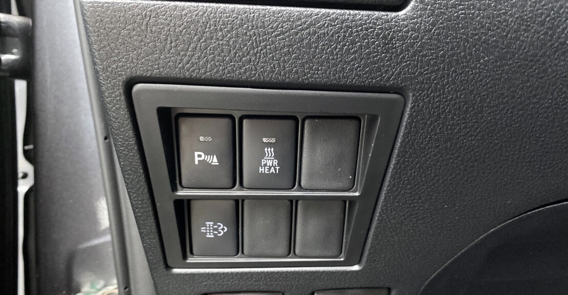 Toyota HiLux 2.8 204 ch X-Cab 4WD complet